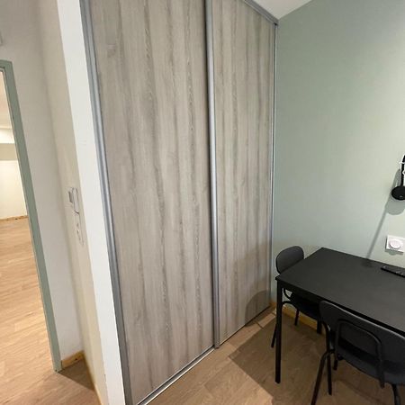 Le Salvador - Appart'Hotel De 18M2 A 44M2 La Talaudiere المظهر الخارجي الصورة