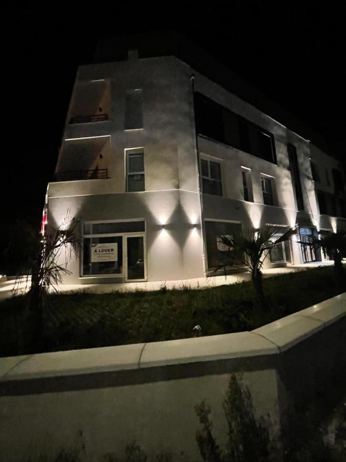 Le Salvador - Appart'Hotel De 18M2 A 44M2 La Talaudiere المظهر الخارجي الصورة