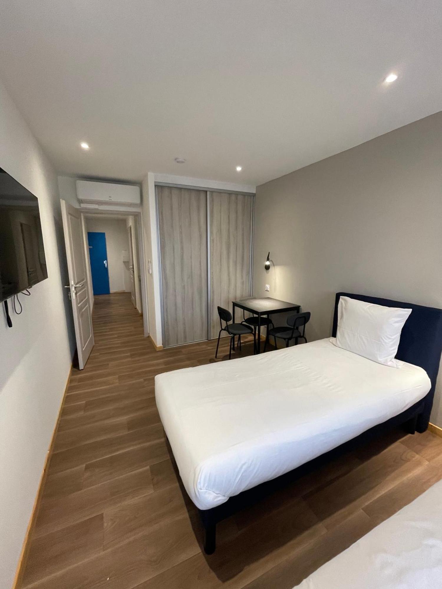 Le Salvador - Appart'Hotel De 18M2 A 44M2 La Talaudiere المظهر الخارجي الصورة