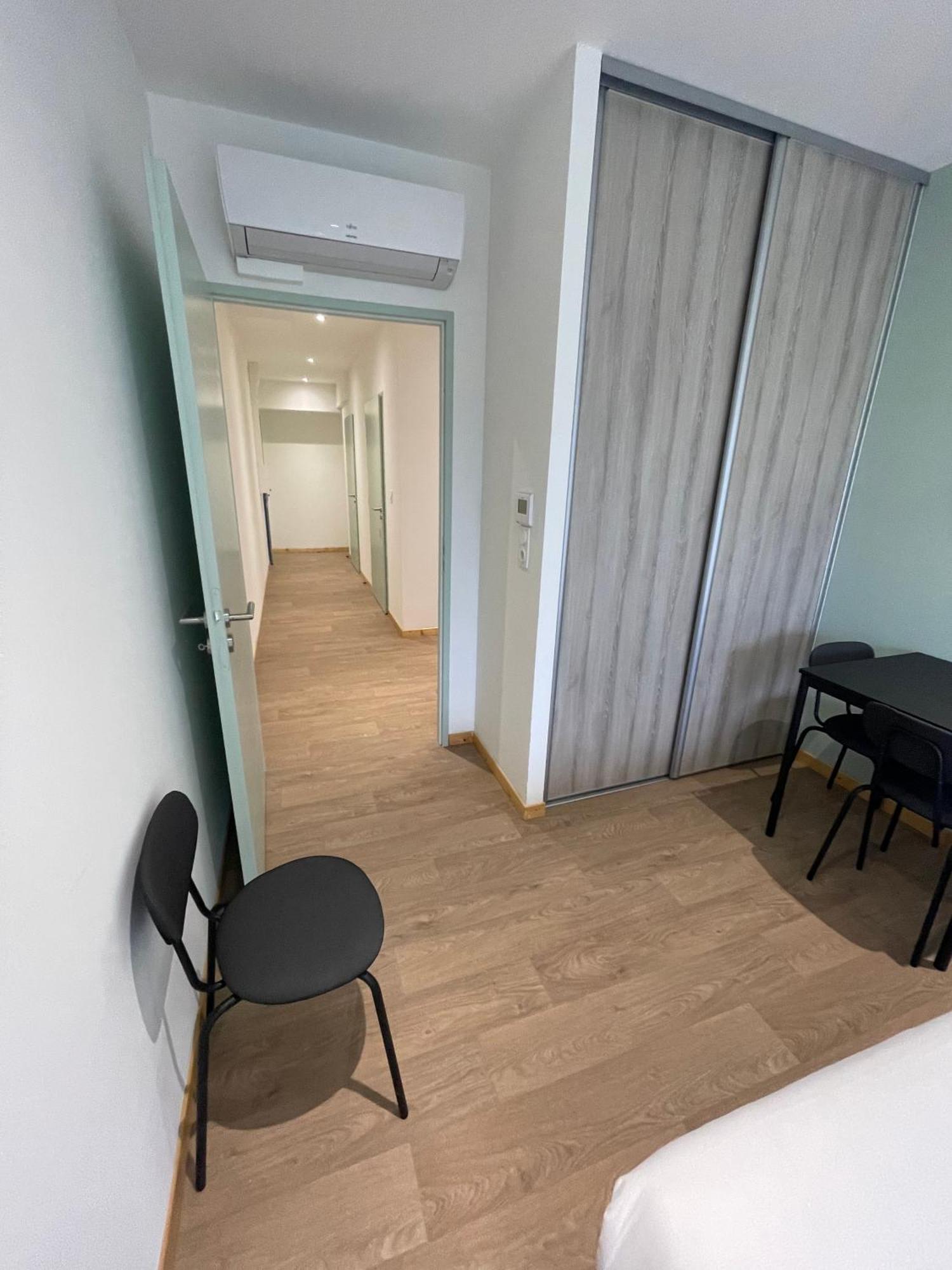 Le Salvador - Appart'Hotel De 18M2 A 44M2 La Talaudiere المظهر الخارجي الصورة
